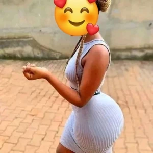 Janie video call & nudes